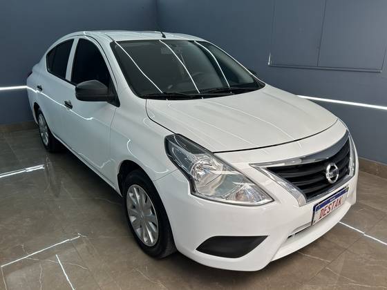 NISSAN VERSA 1.6 16V FLEXSTART V-DRIVE MANUAL NISSAN VERSA 1.6 16V FLEXSTART V-DRIVE MANUAL